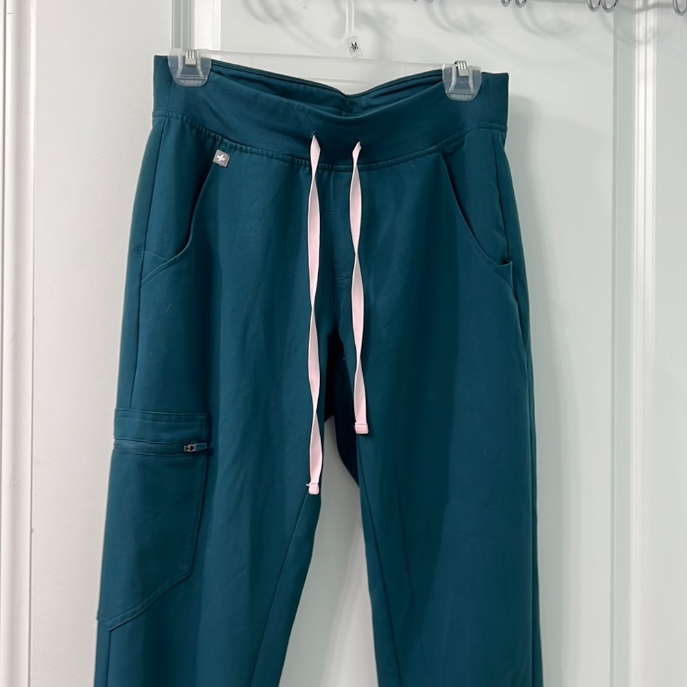 Figs Caribbean blue jogger scrub pants